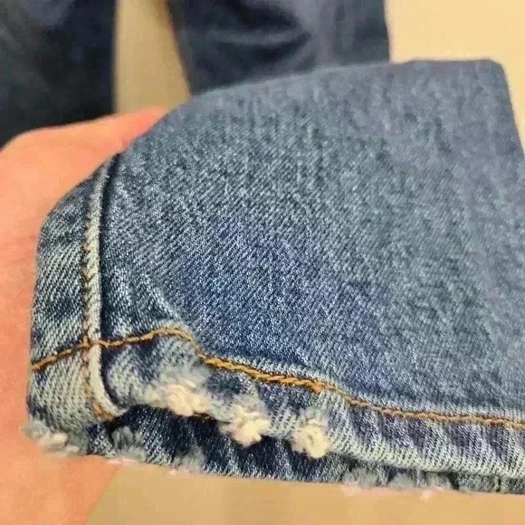 Levi's Women's 501 S Button-fly 25x37 Skinny Jeans Made in the USA - Picture 11 of 16